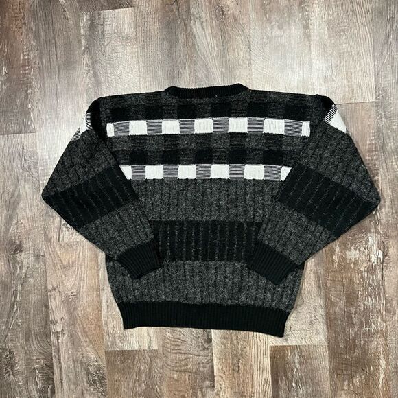 Vintage Sweater  - Picture 2 of 6